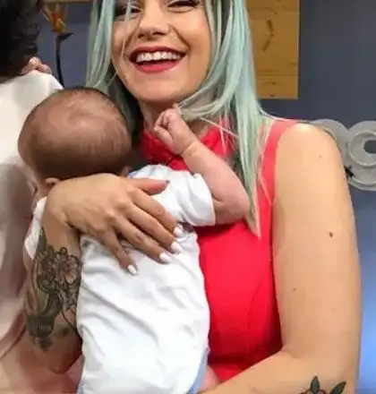 Поли Генова се бори с килограмите от бременността