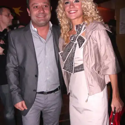 Рачков и Мария пак не си говорят, купонясват на разстояние един от друг