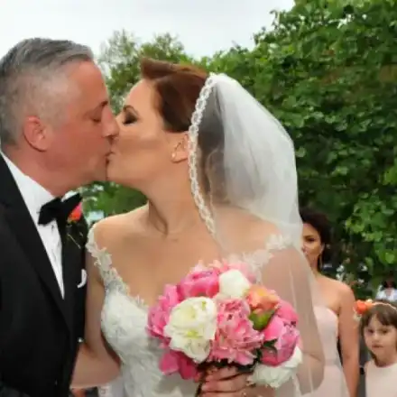 СЕНЗАЦИЯ! Божидар Лукарски се жени за 3-и път, взима красавица с арабска кръв (Снимки)