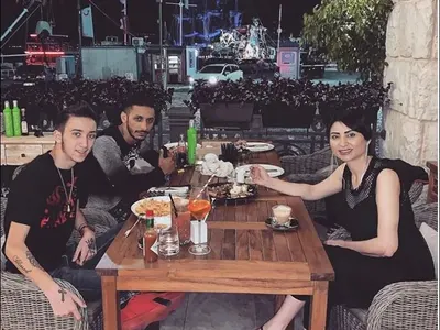 Софи Маринова махна гипса