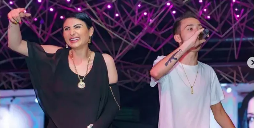 Софка и Лоренцо с тежки ланци по участия