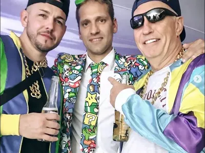 Стилиян Петров чукна 40 като Елтън Джон