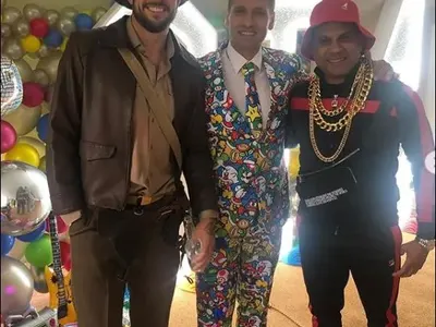 Стилиян Петров чукна 40 като Елтън Джон