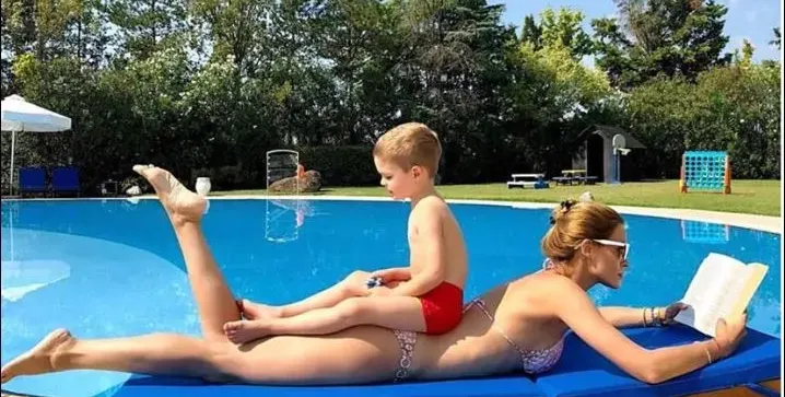 Теди Велинова още живее при Енчев