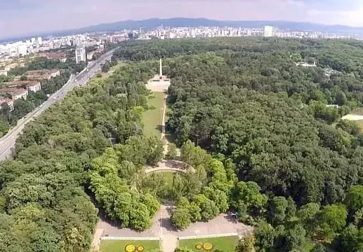 The municipality gives the environmentalists property for free in the Borisova gradina