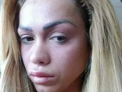 Защо гаджето на Динев стана за смях? Вижте фотошоп гафовете на известните (Снимки)