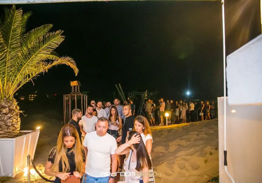 Анелия, Галин и Криско аплодират Махмут Орхан в Слънчев бряг