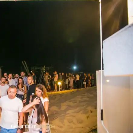 Анелия, Галин и Криско аплодират Махмут Орхан в Слънчев бряг