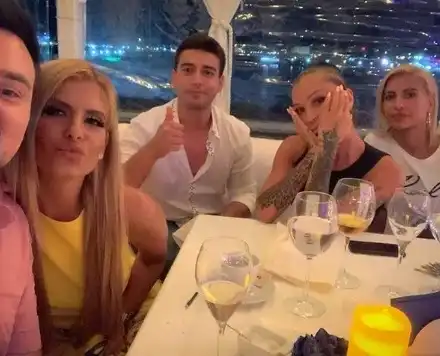 Анелия и Митко Динев опасно близки! Милионерският наследник затвори заведение, за да вдигне парти по случай ЧРД