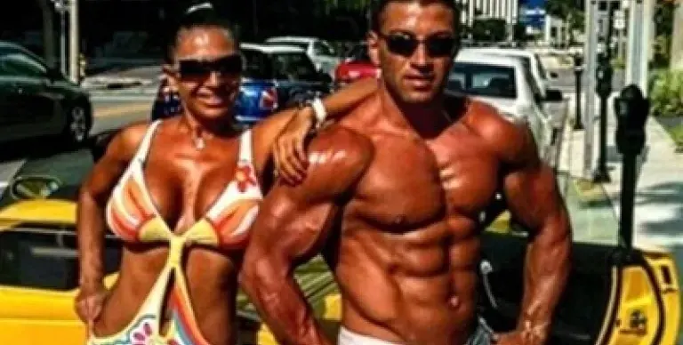 Анита Мейзер се моли за помощ на духа на убития Николай: Спаси ме от дявола!