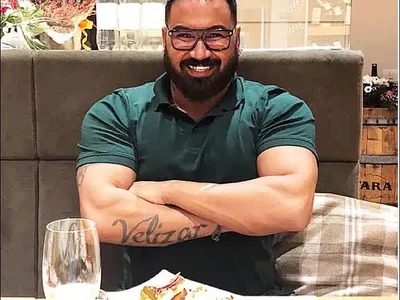 Азис отслабва с мръвки