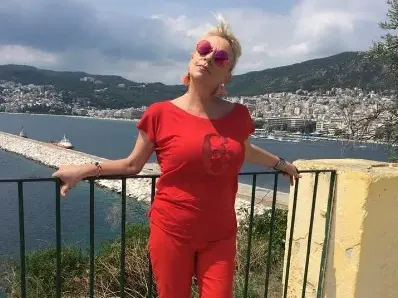 Багери вгорчиха почивката на Нона Йотова в Гърция