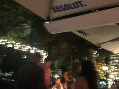 Боби Ръгбиста кръшка на Никита (Папарашки снимки)