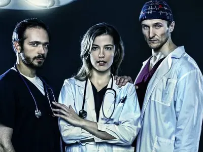 Д-р Василев става режисьор! С Димо Алексиев се завръщат в „Откраднат живот“