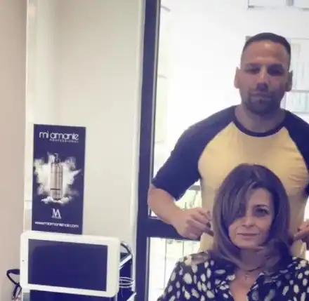 Деси Радева заряза фризьора си