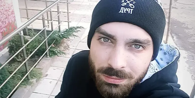 Ето как всъщност се казва Тото от „СкандаУ“