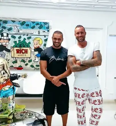 Филип Плейн пръска по 10 бона на месец за наш фризьор!