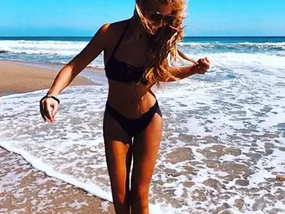 Фолкаджиите избраха родното Черноморие! Чалгарките пускат бомби и фолософски мисли в мрежата