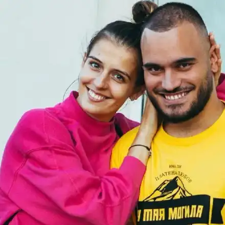 Гаджето на Лъчо от „СкандаУ“ го притиска за брак (Вижте в галерията как му \"намекна\")