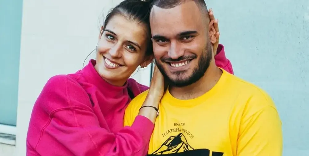 Гаджето на Лъчо от „СкандаУ“ го притиска за брак (Вижте в галерията как му \"намекна\")