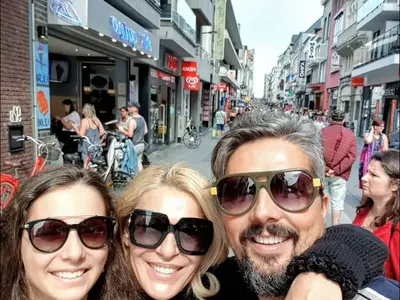 Гала кръстосва из Европа