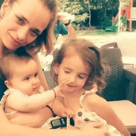 Ирена Милянкова показа как кърми (Снимка)