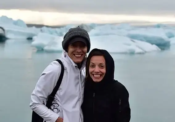 Искра Донова от „Скъпи наследници” летува при ледниците