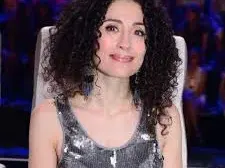 Изпълнителите на Саня Армутлиева й викат „маме\"