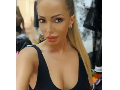 Жанета Осипова крие скандален брак