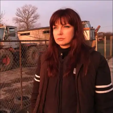 Жени Калканджиева гаси пожари със сълзи