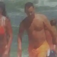 Камен Во с гадже жена на море