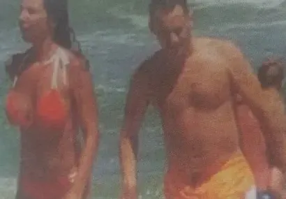 Камен Во с гадже жена на море