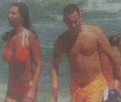 Камен Во с гадже жена на море