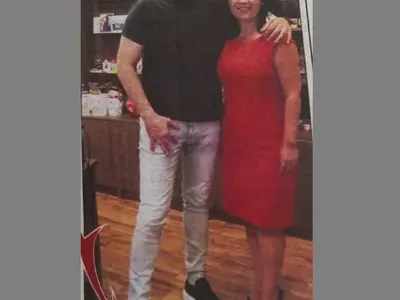 Кирил Добрев разхожда обувки за 700 лева