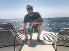 Криско купи яхта на Цвети