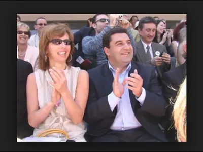 Лучано се върна при бившата си жена