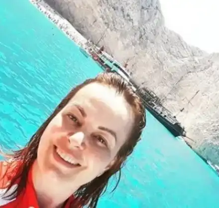 Мариана Векилска се забавлява с любовник на яхта (Снимки)