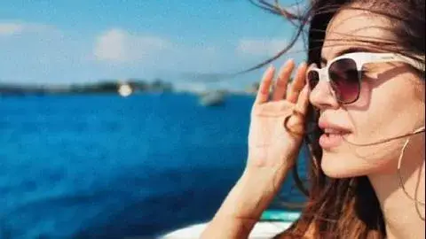 Михаела Филева обикаля Грузия с палатка, гадже и куче