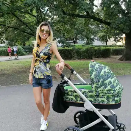 Михаела от „София – ден и нощ“ се втали дни след раждането