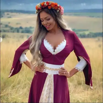 Мис Плеймейт: Аз съм катър!