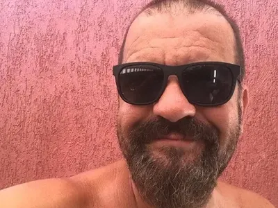 Ники Кънчев остана без коса