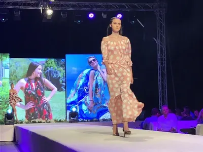 Никол Червенкова триумфира на Summer Fashion Weekend!
