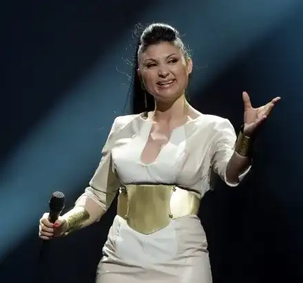 Нова гавра с Маринова: Вземи Софи за 500 лв. на час!