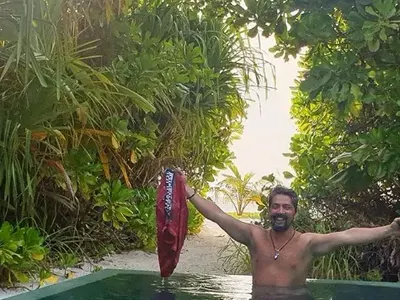 Палавници! Гала се препича по монокини на Малдивите, а половинката й Стефан пък се пусна без гащи (СНИМКИ в ГАЛЕРИЯ)