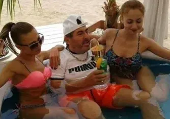 Пищова гуляе с 25 какички преди да стане порядъчен пенсионер