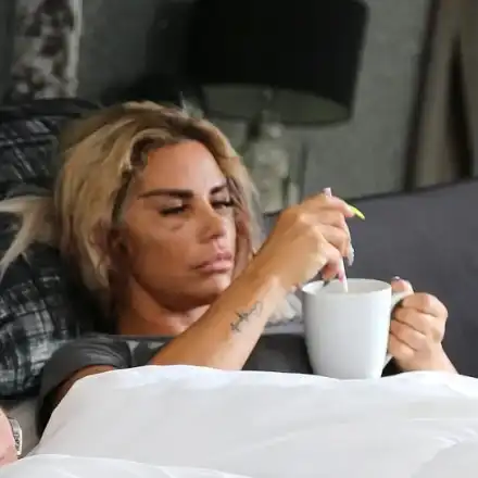 Пращат Джордан в лудница заради зависимостта й към корекциите