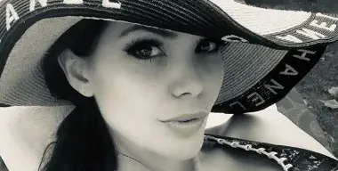 Преслава не спи от шумни съседи