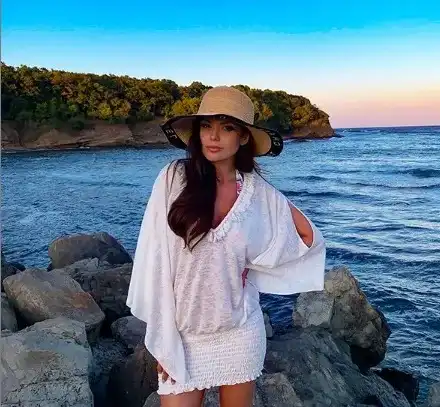 Преслава отсече: Забравете, че съм се казвала Петя! Певицата официално смени рожденото си име с псевдонима си