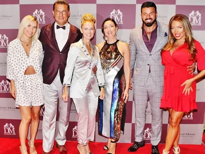 Реалност срещу Илюзия: Златка Райкова премина всякакви граници с Фотошопа! Стана за смях с мега излагацията си на модно събитие (СНИМКИ)