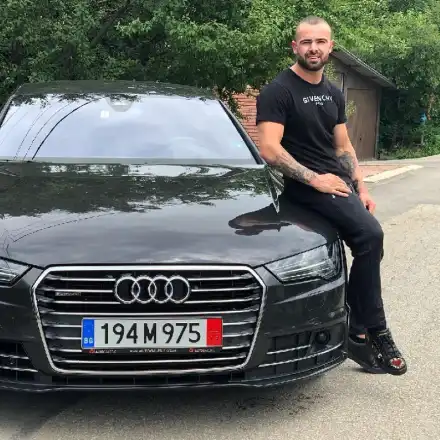 Ричард Величков се фука с чуждо Ауди за 100 бона? (+Още скандални подробности)